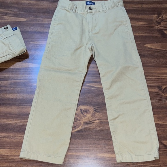3 pair bundle boys khakis size 5- Children’s place -1 extra pair free - 4 total - Picture 6 of 13